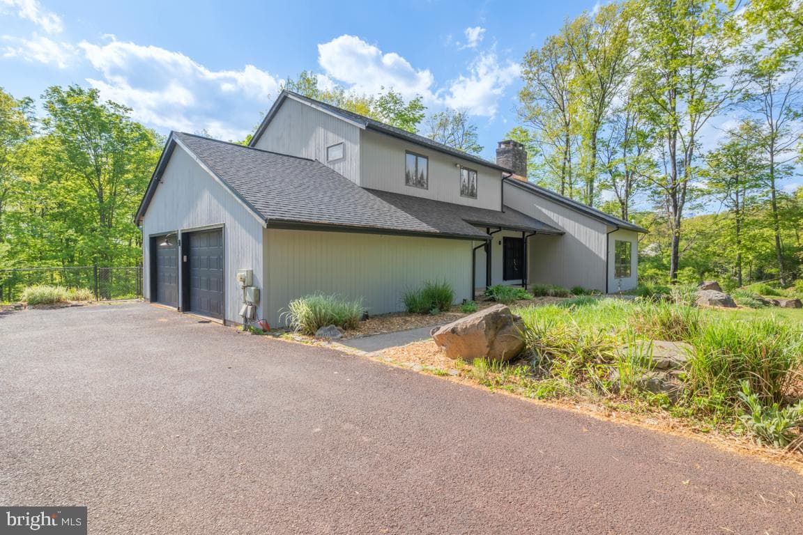 4908 Martha Lane photo 41