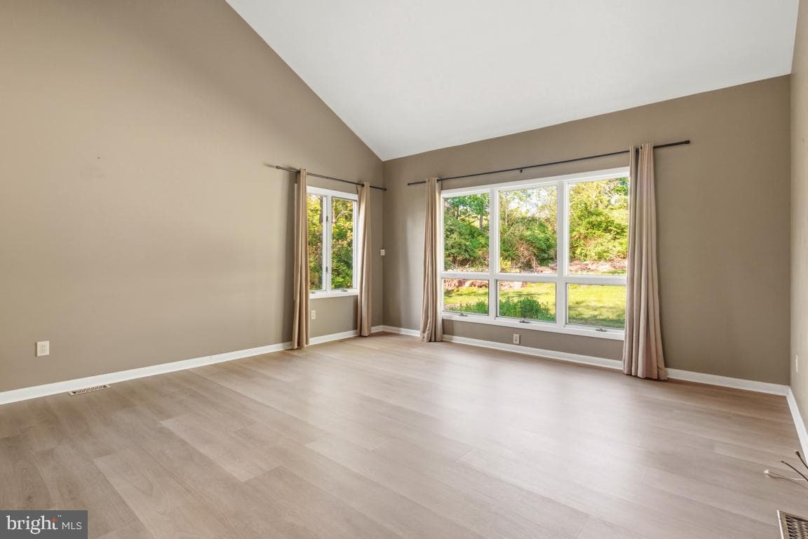 4908 Martha Lane photo 6