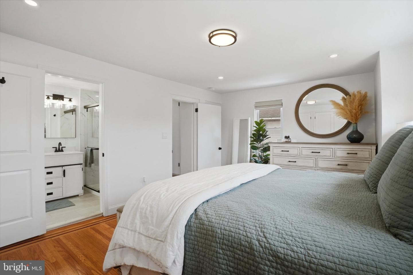 90 Greenfield Avenue photo 14