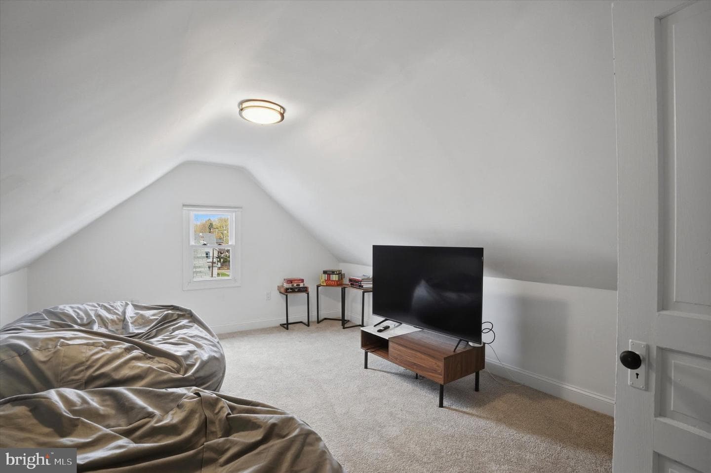 90 Greenfield Avenue photo 25