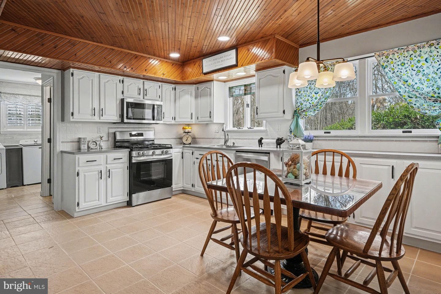 2200 Rebecca Drive photo 14