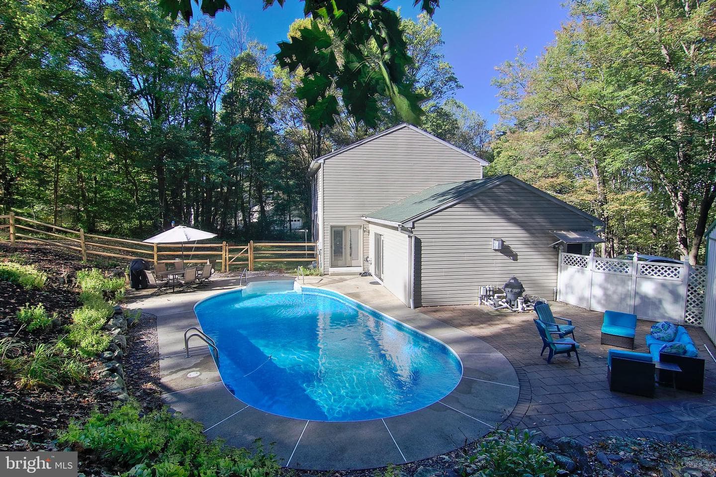 169 Henry Road photo 33
