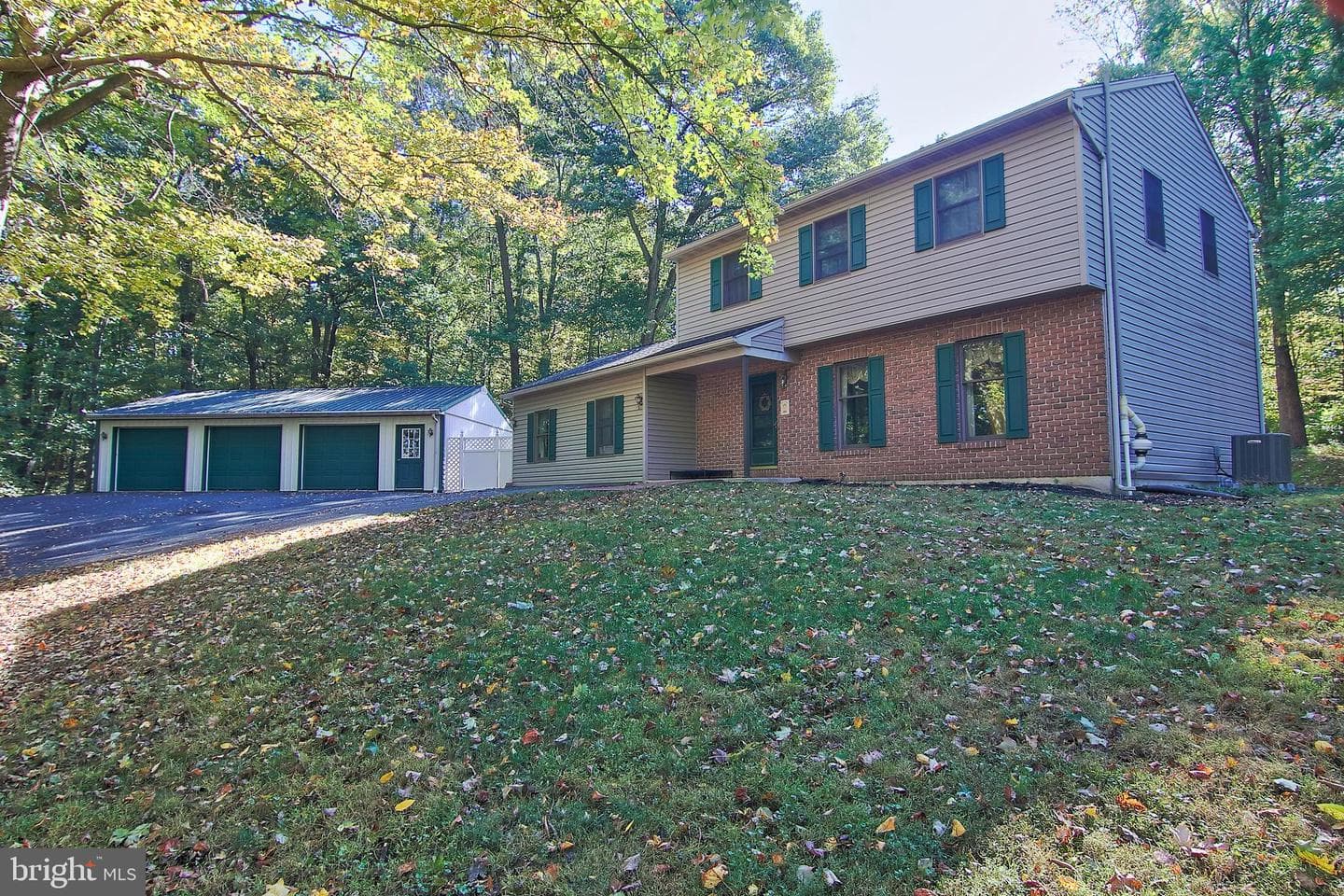 169 Henry Road photo 34