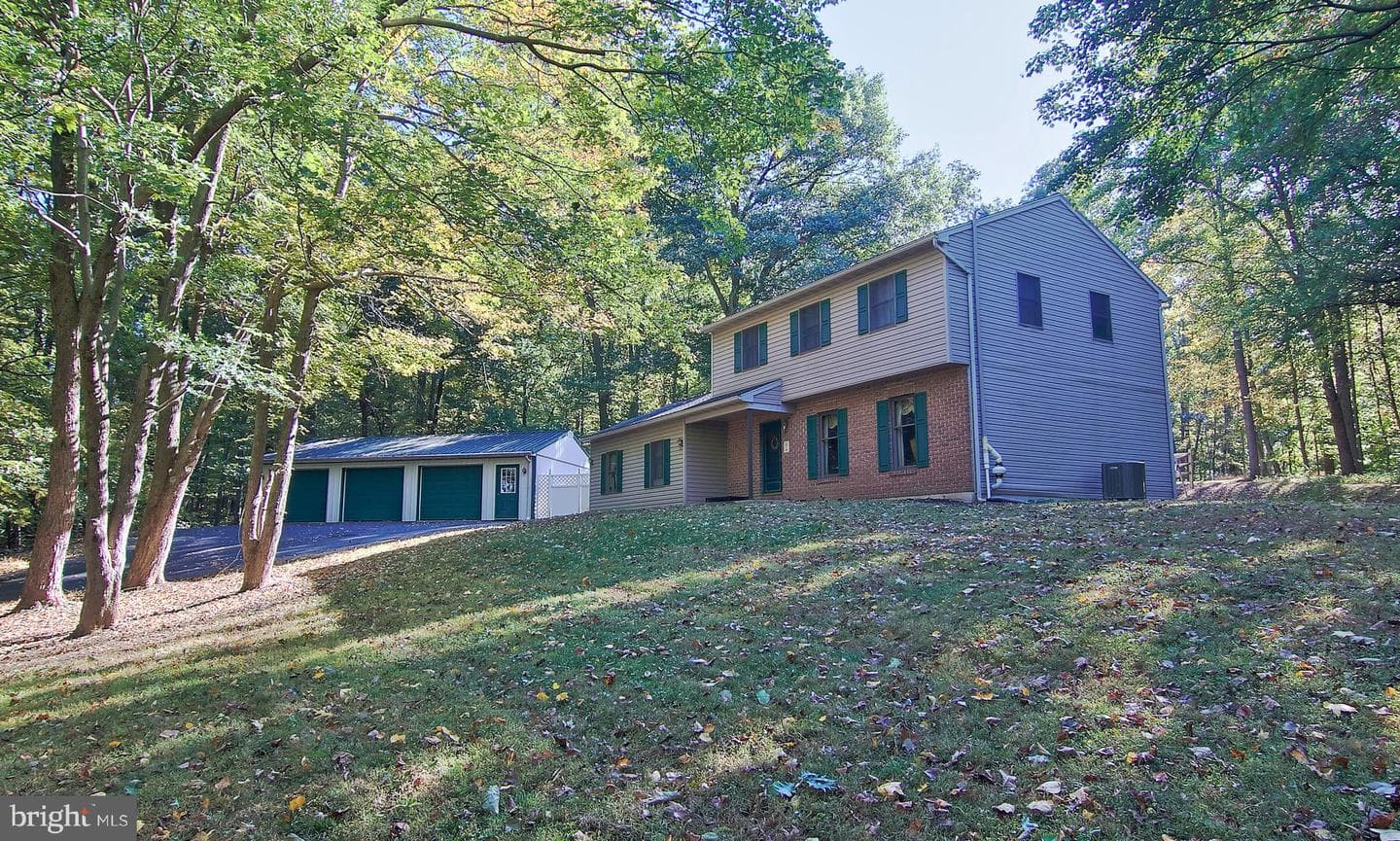169 Henry Road photo 35