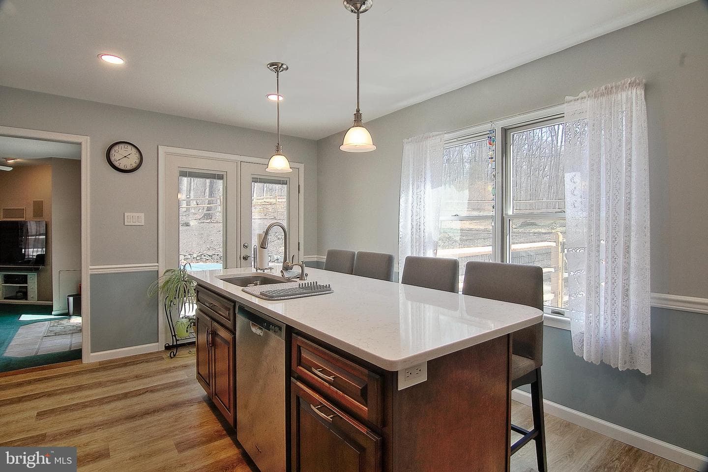 169 Henry Road photo 6
