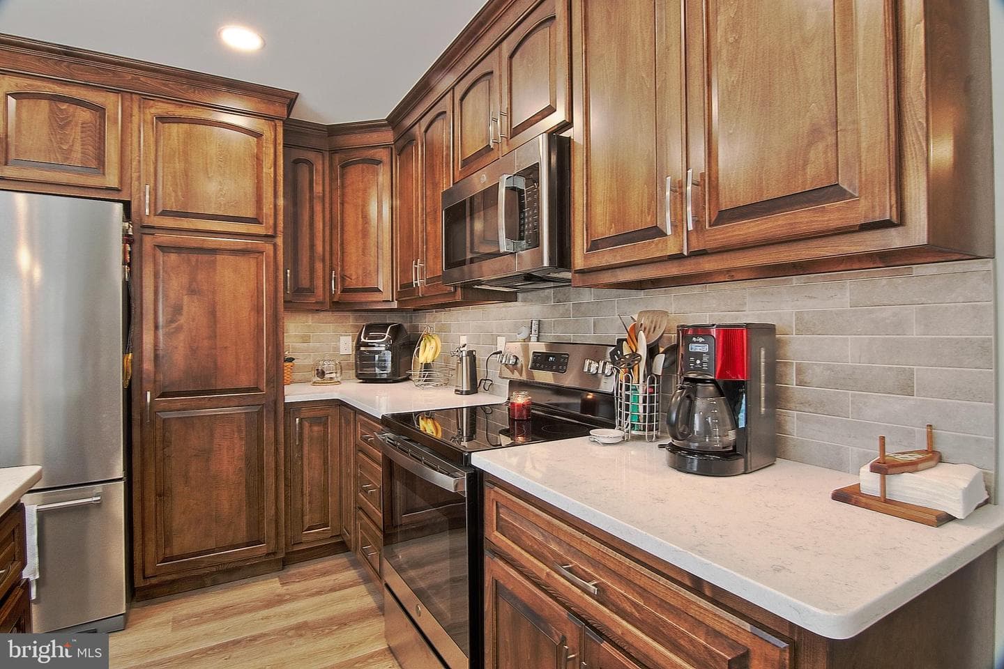 169 Henry Road photo 8