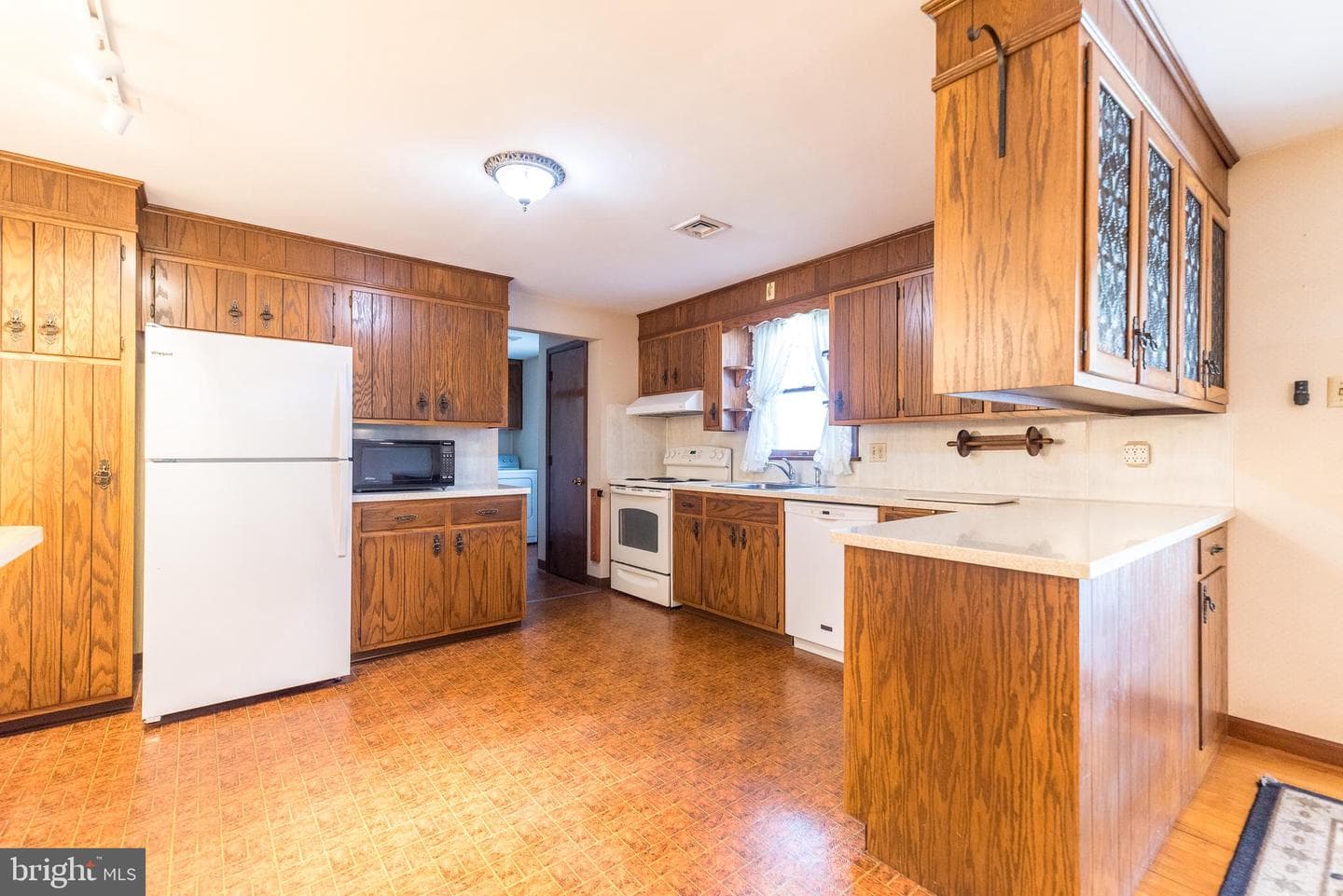 33 Onyx Lane photo 12