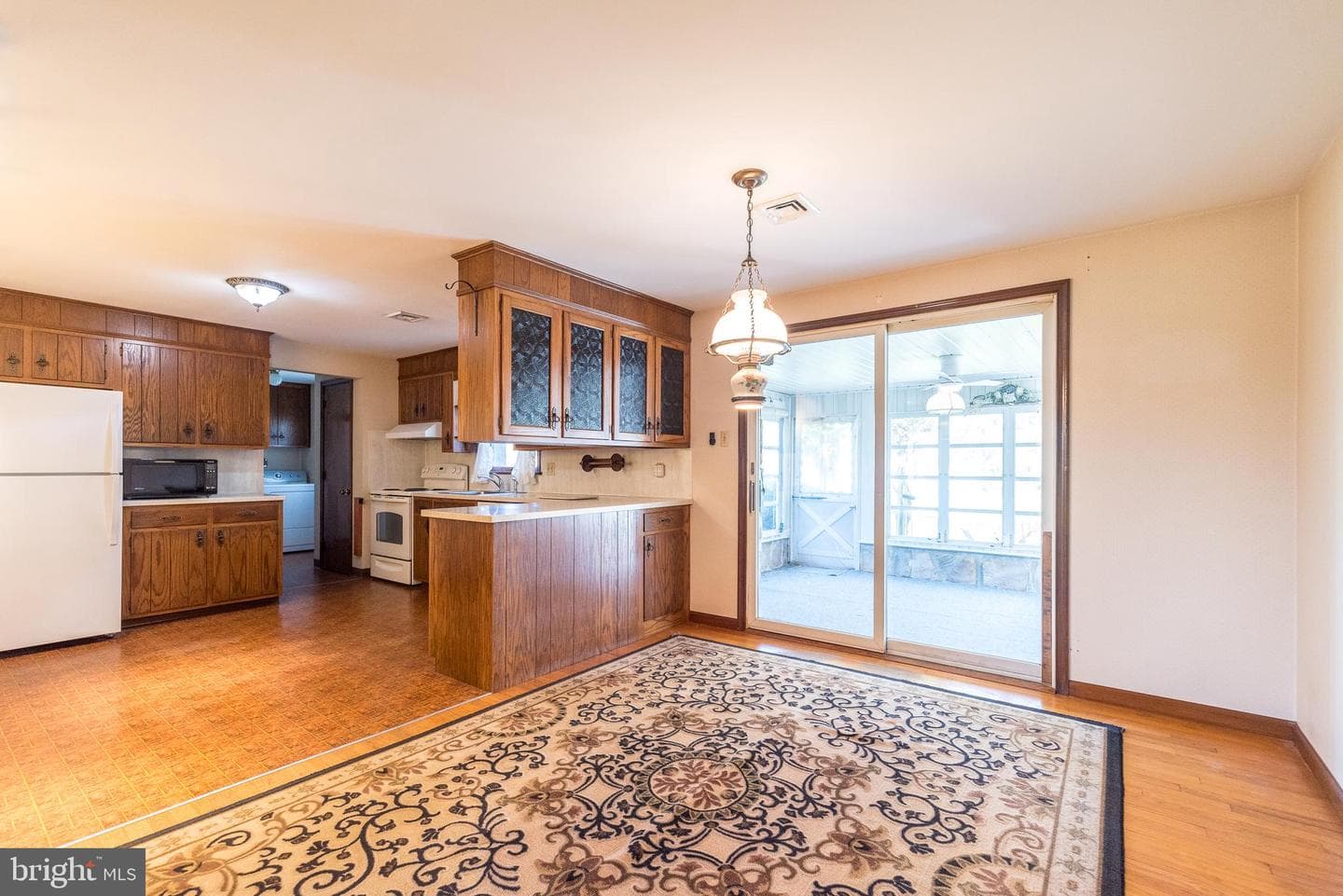 33 Onyx Lane photo 4