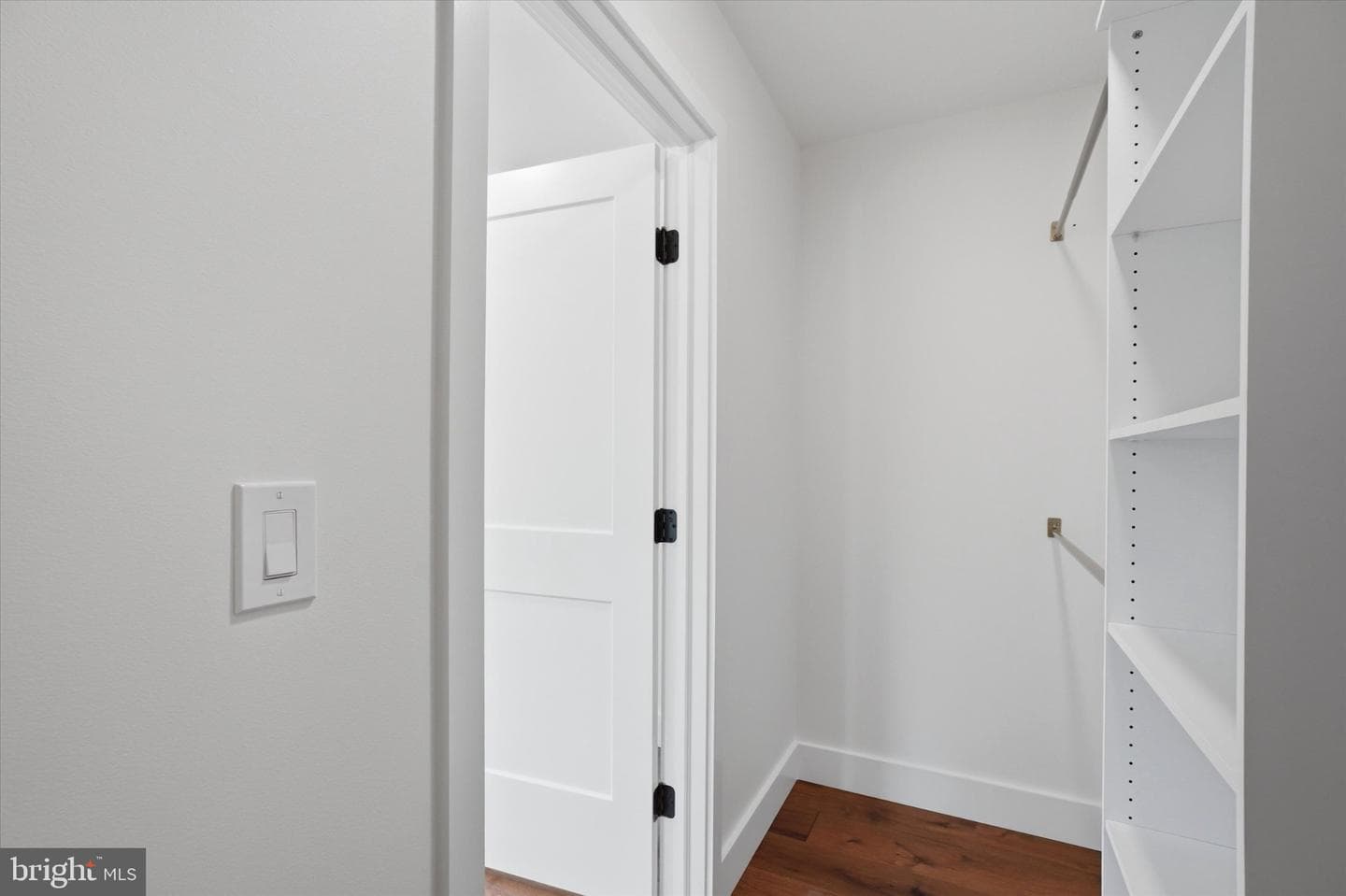 425 Grove Place photo 30