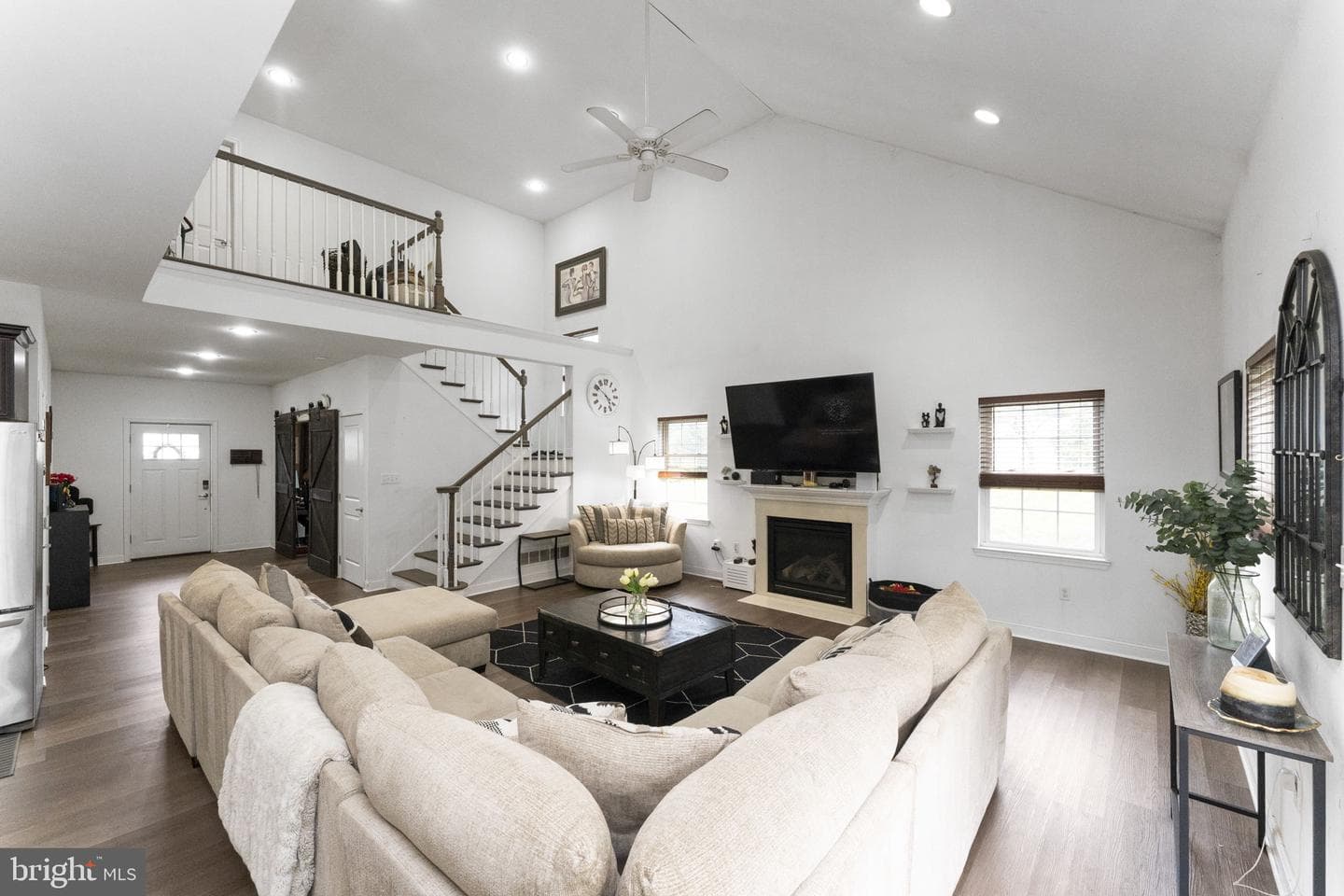 1404 New Hope Street photo 5