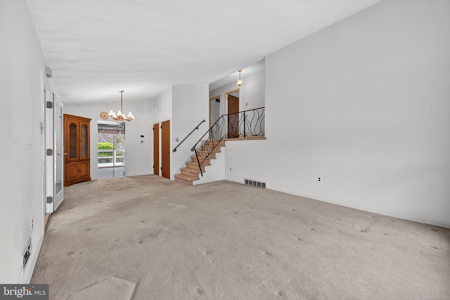 50 Ivy Lane photo 5