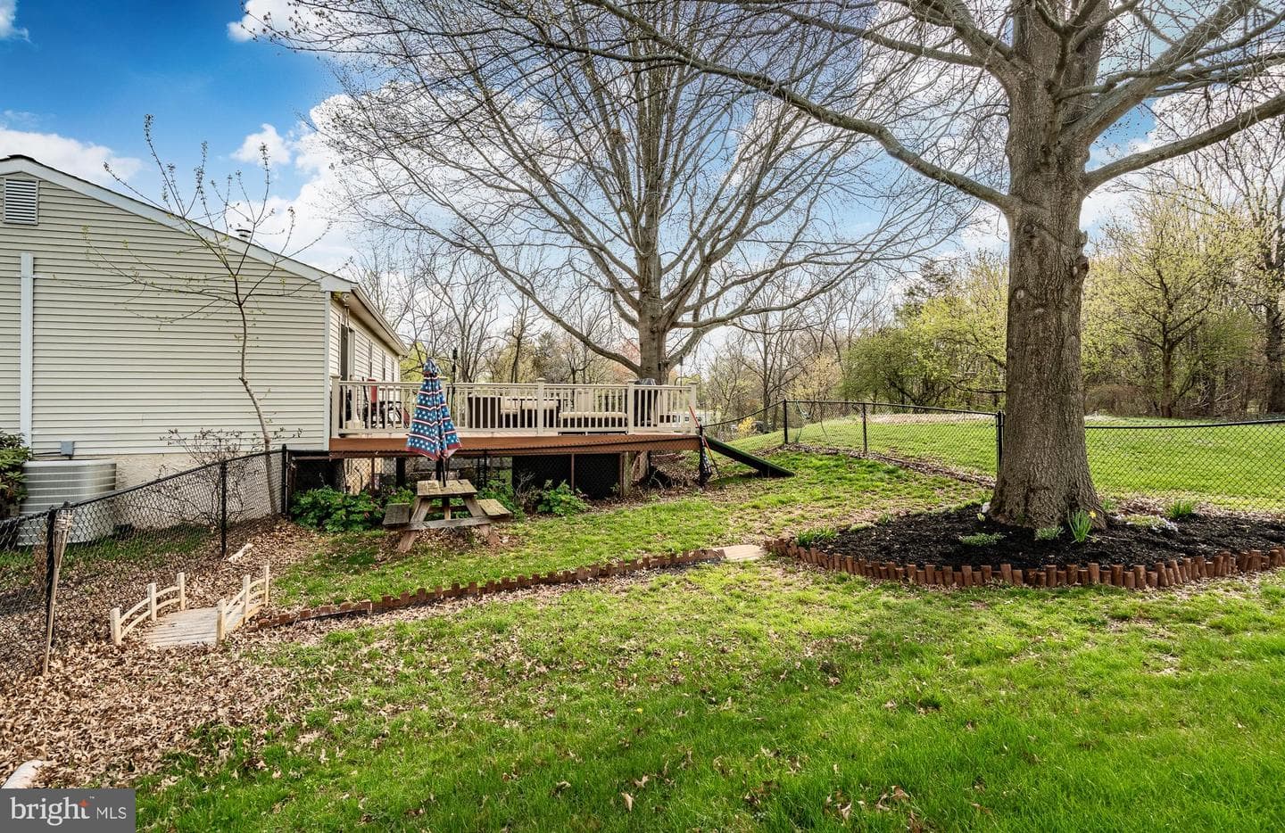 36 Sunset Road photo 34