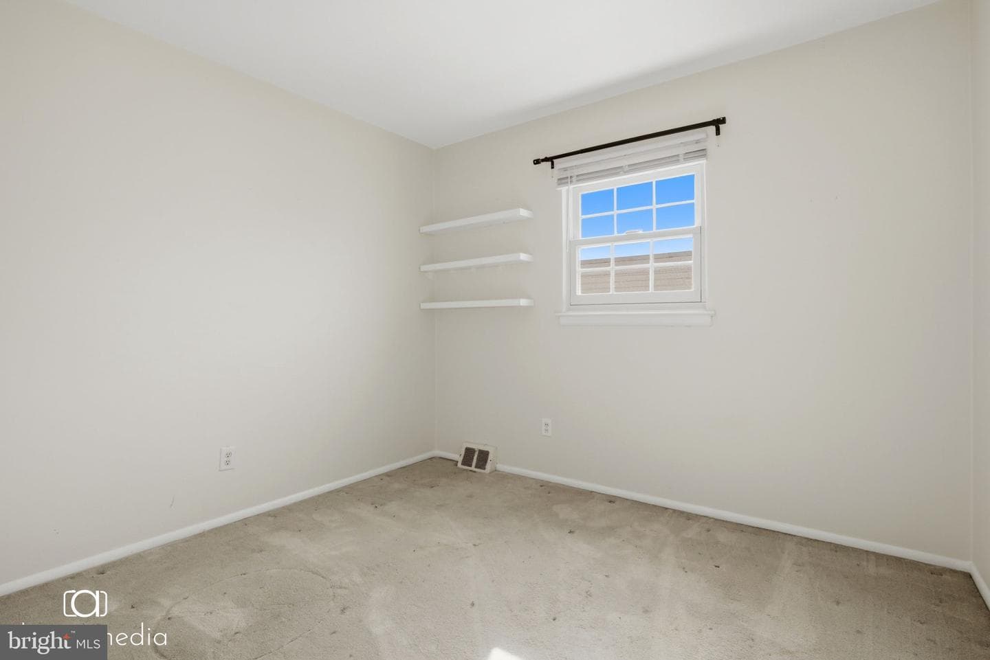 516 Norma Lane photo 17