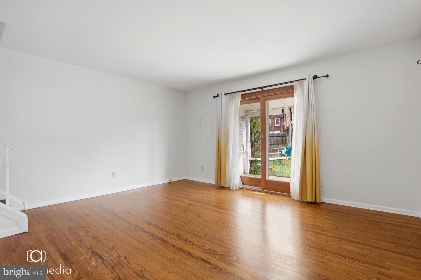 516 Norma Lane photo 3