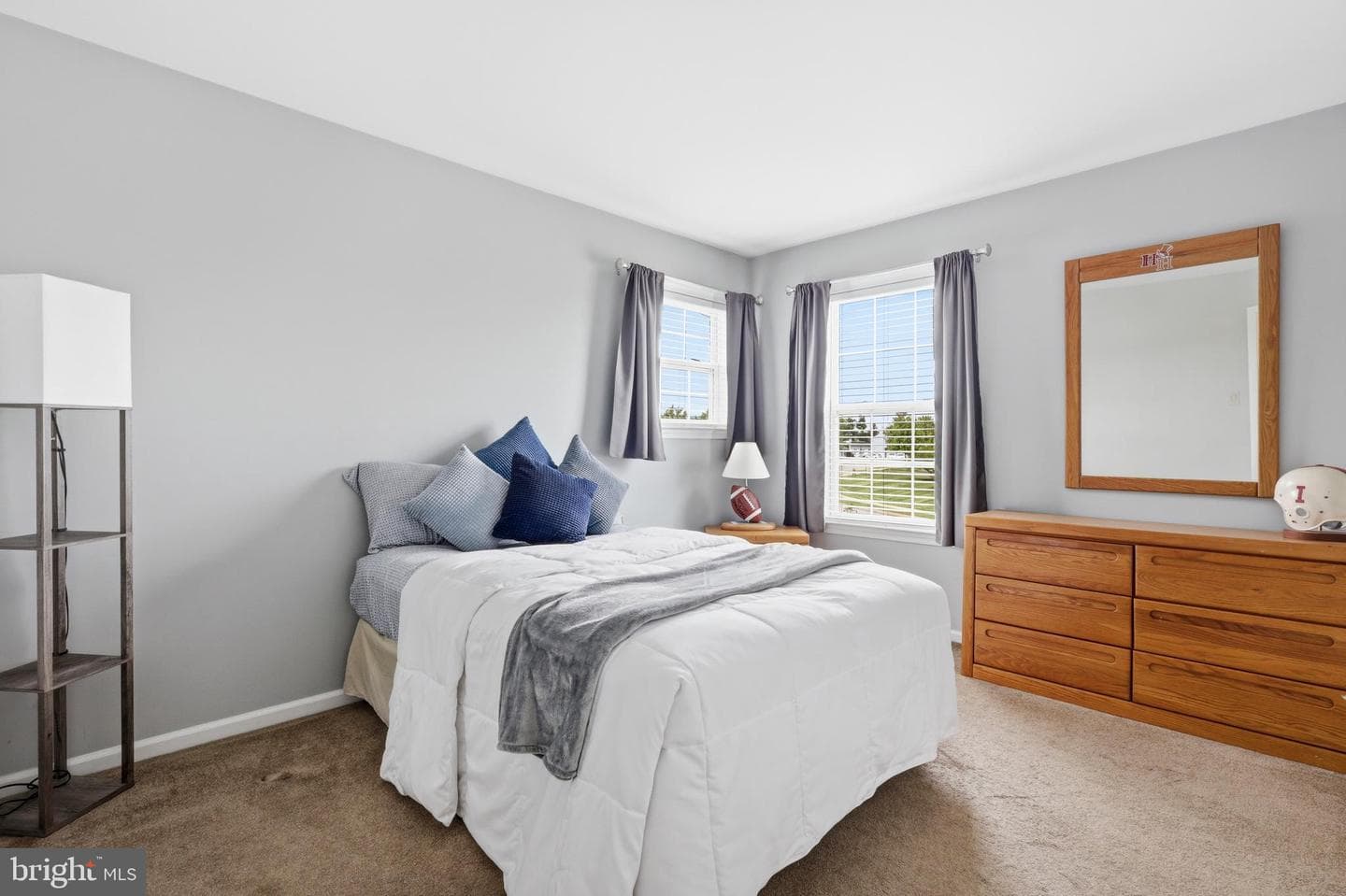 723 Gregory Drive photo 32