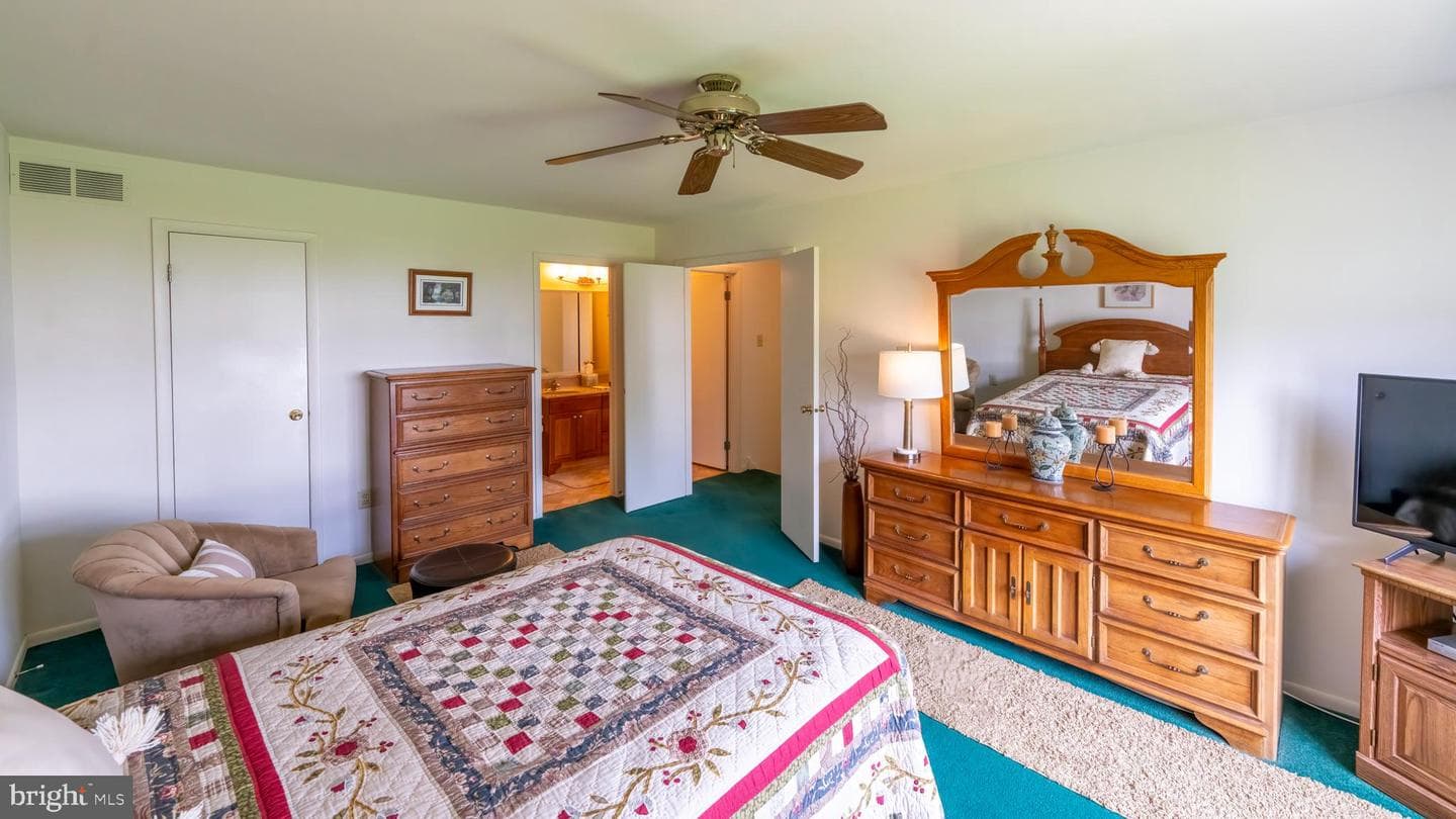 3006 Maryannes Court photo 14