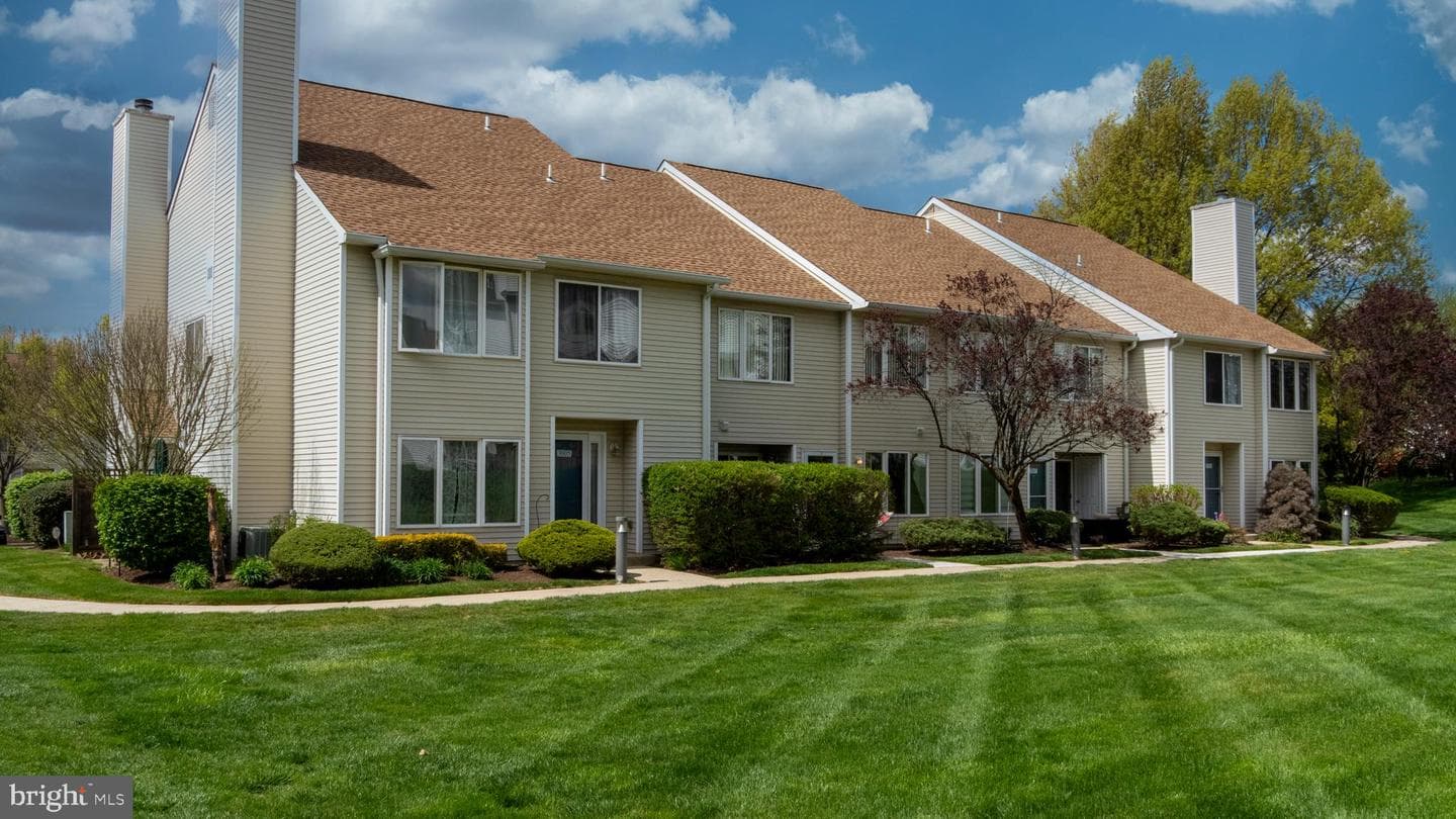 3006 Maryannes Court photo 2