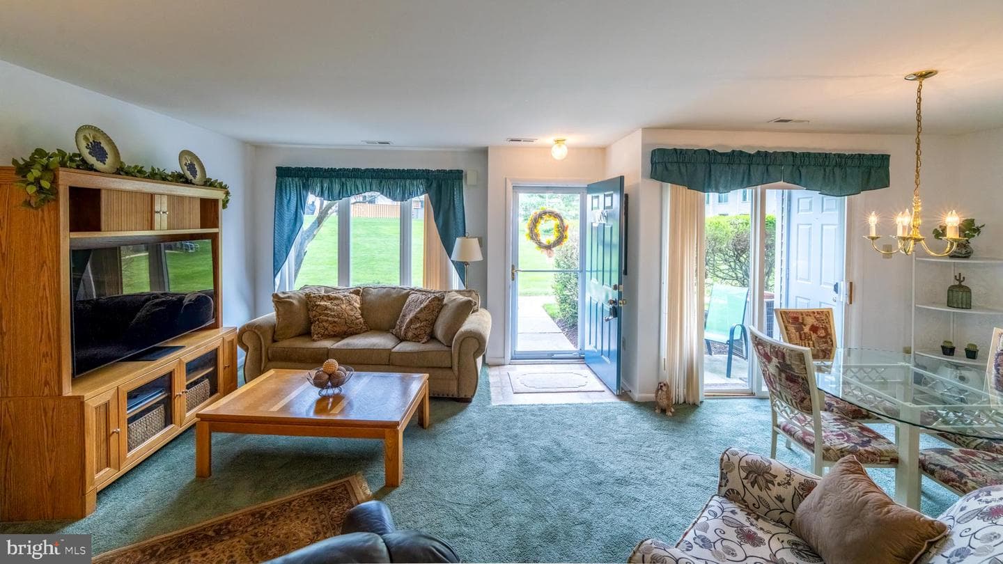 3006 Maryannes Court photo 5