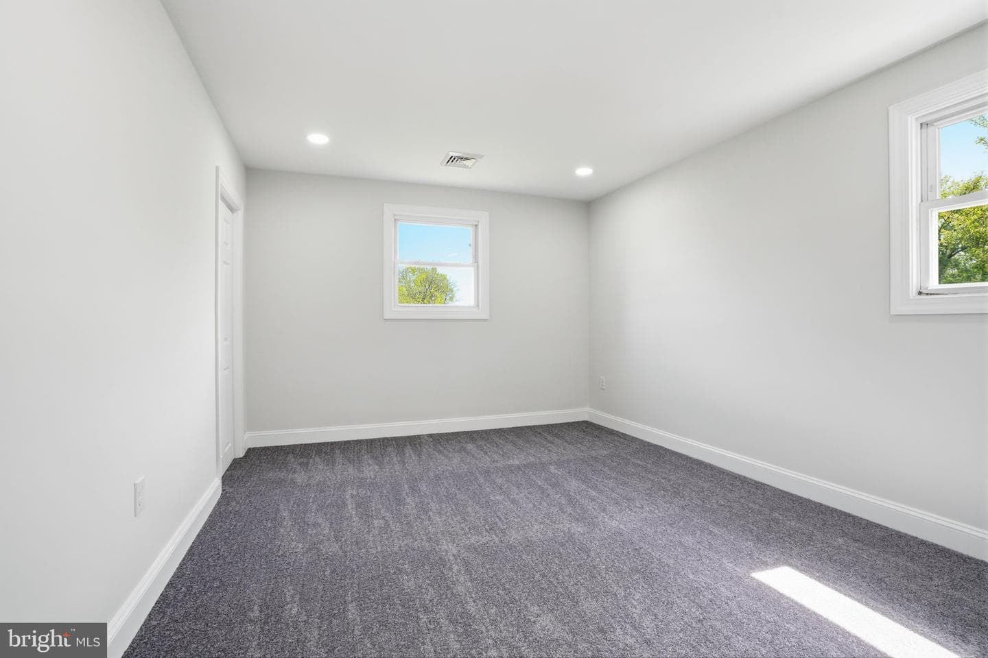 1625 Park Avenue photo 13
