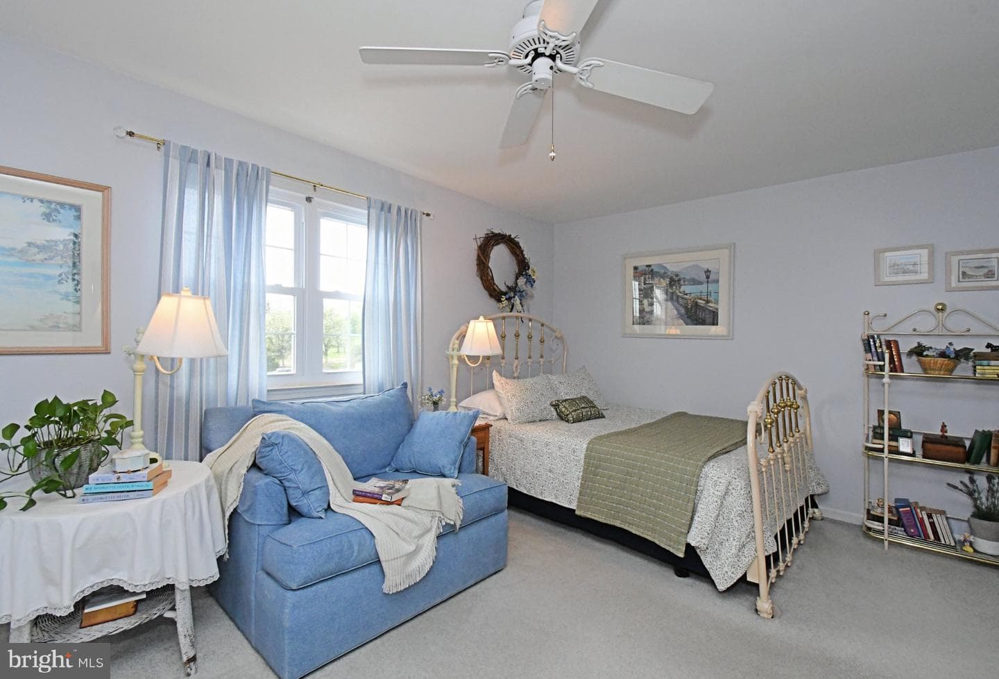 201 Essex Court photo 23