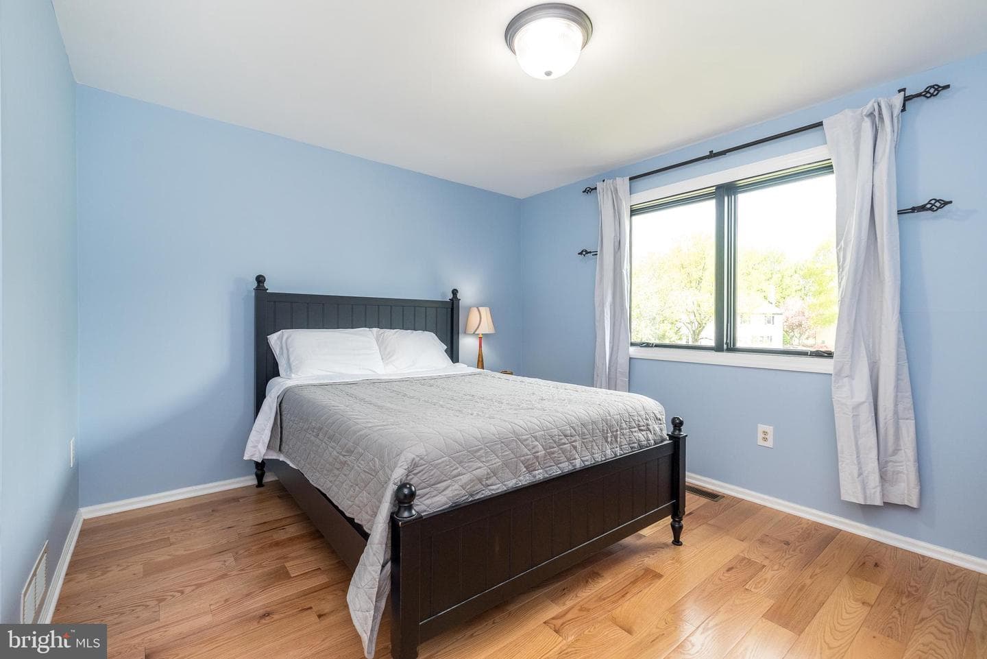 1608 Brittany Drive photo 31