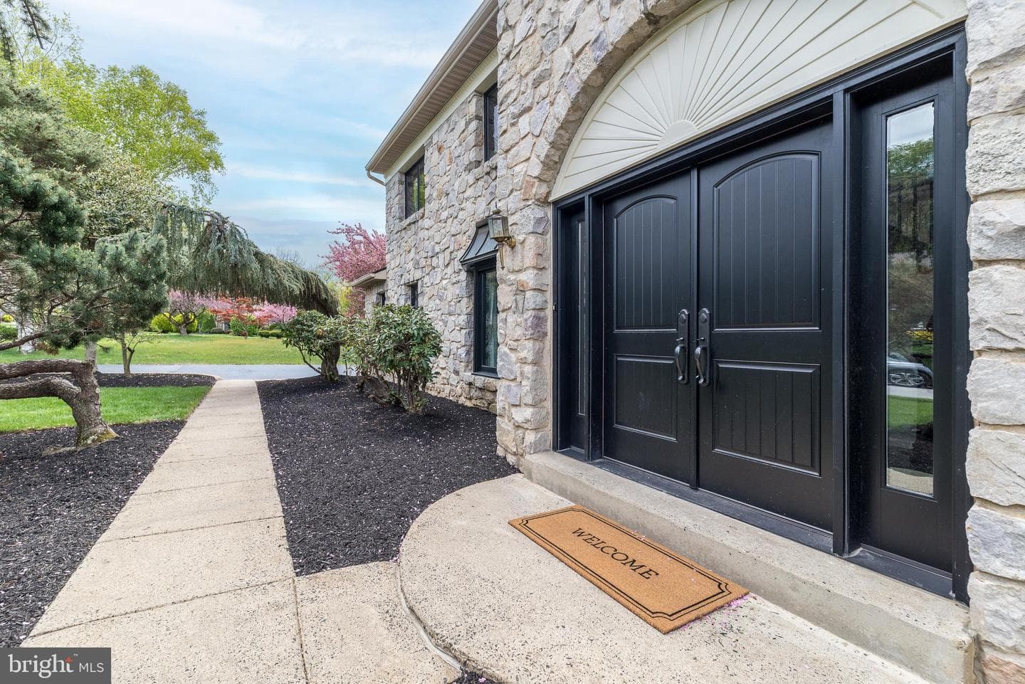 1608 Brittany Drive photo 4