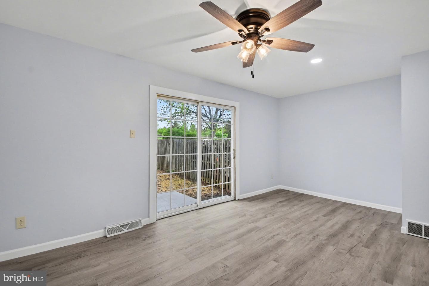 3001 Cardin Place photo 13