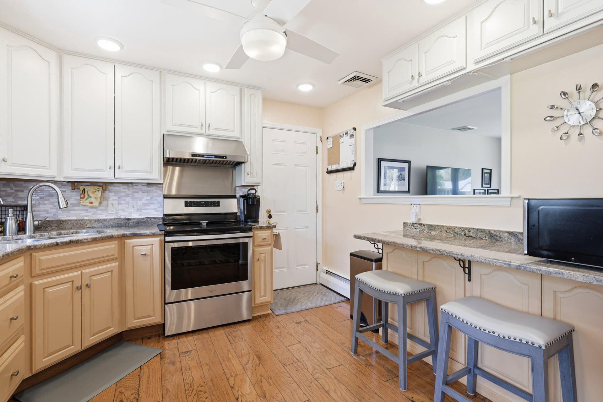 1320 Woodside Avenue photo 10