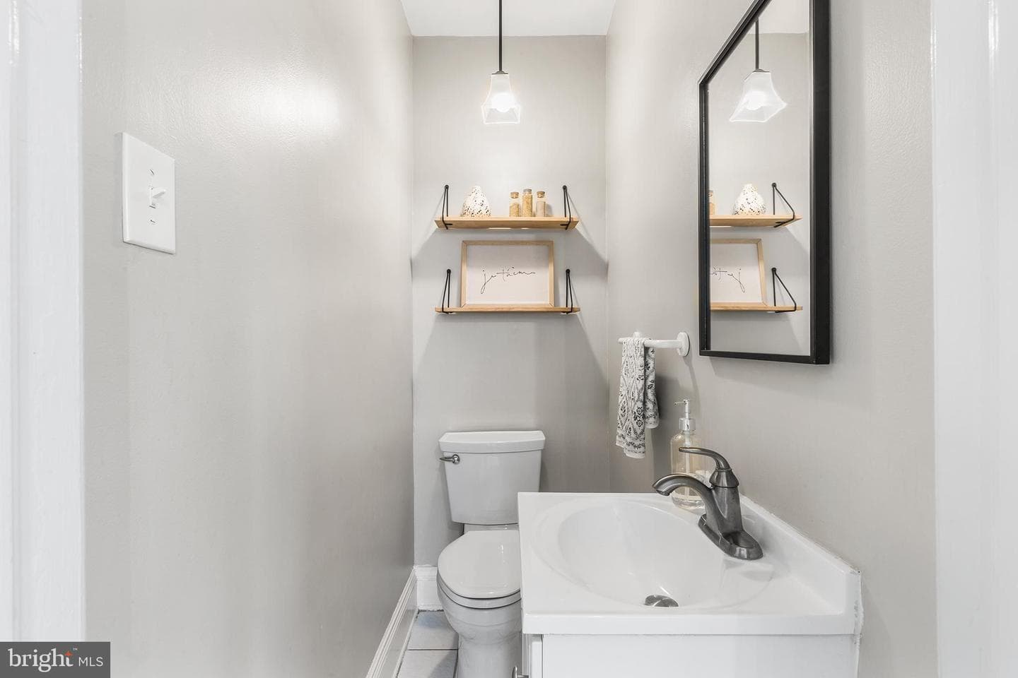 16 Radcliff Road photo 18
