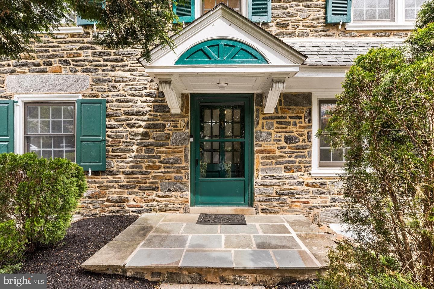 16 Radcliff Road photo 2