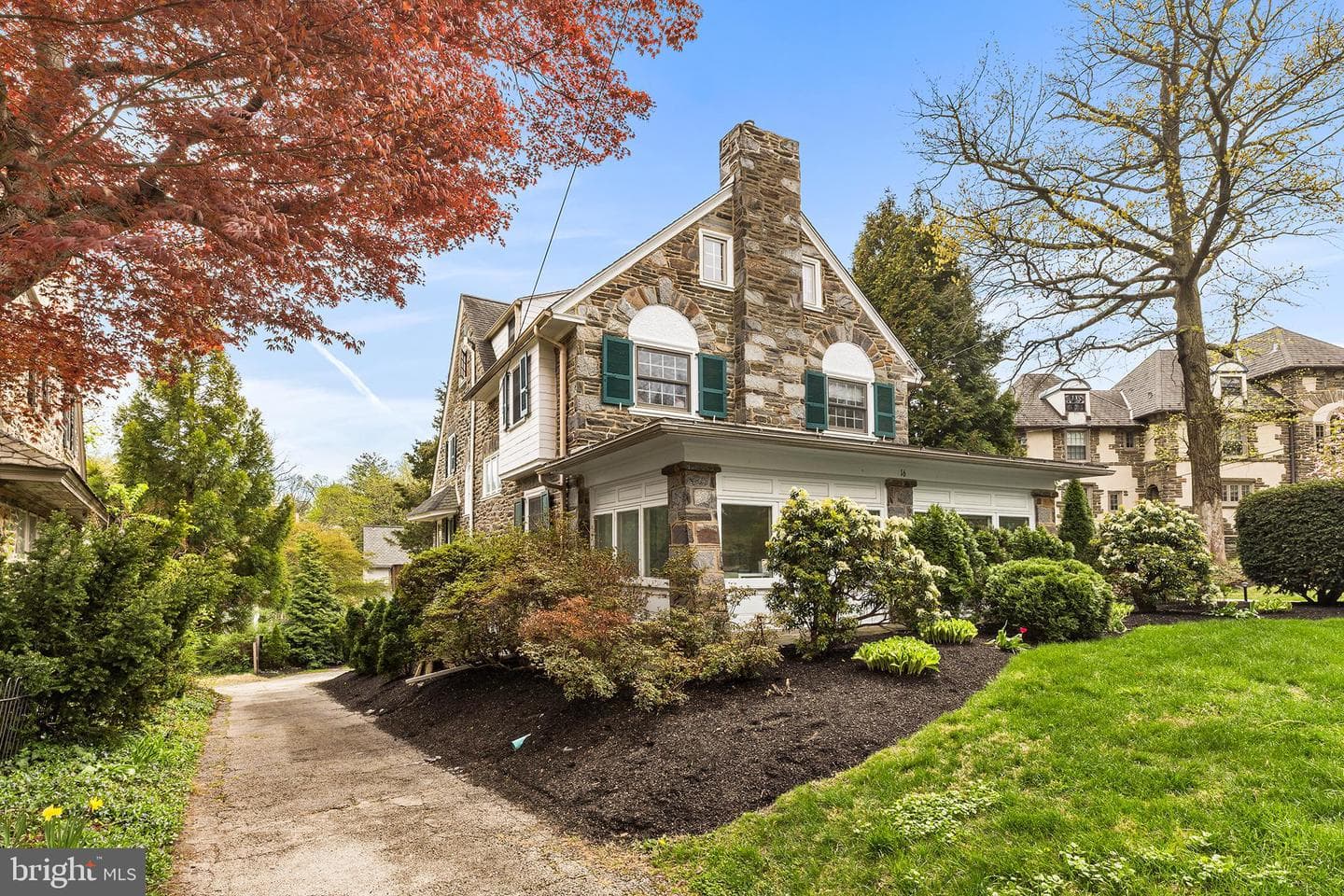 16 Radcliff Road photo 3