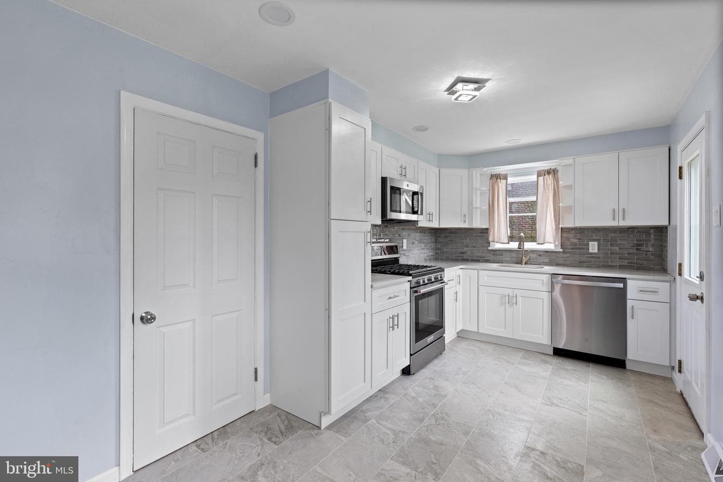 7603 Oak Lane Road photo 8