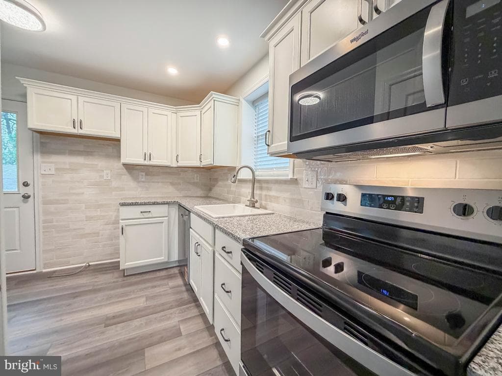 348 Northwood Avenue photo 12