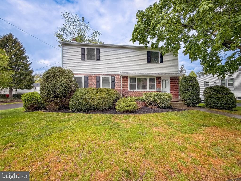 348 Northwood Avenue photo 3