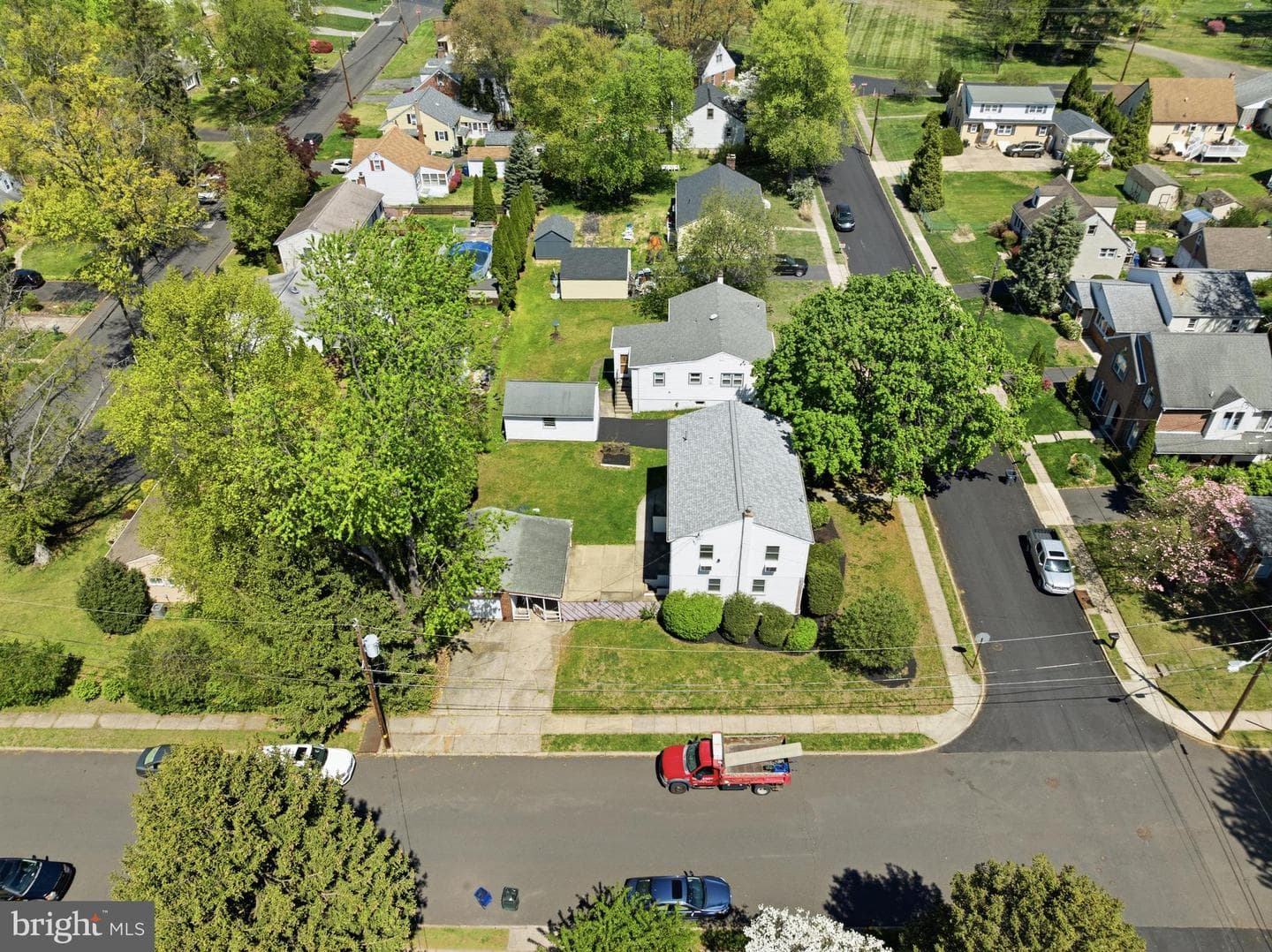 348 Northwood Avenue photo 46