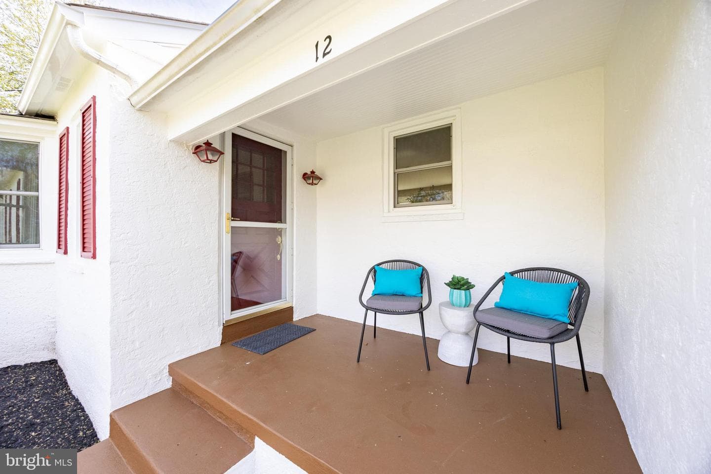 12 Willow Avenue photo 5