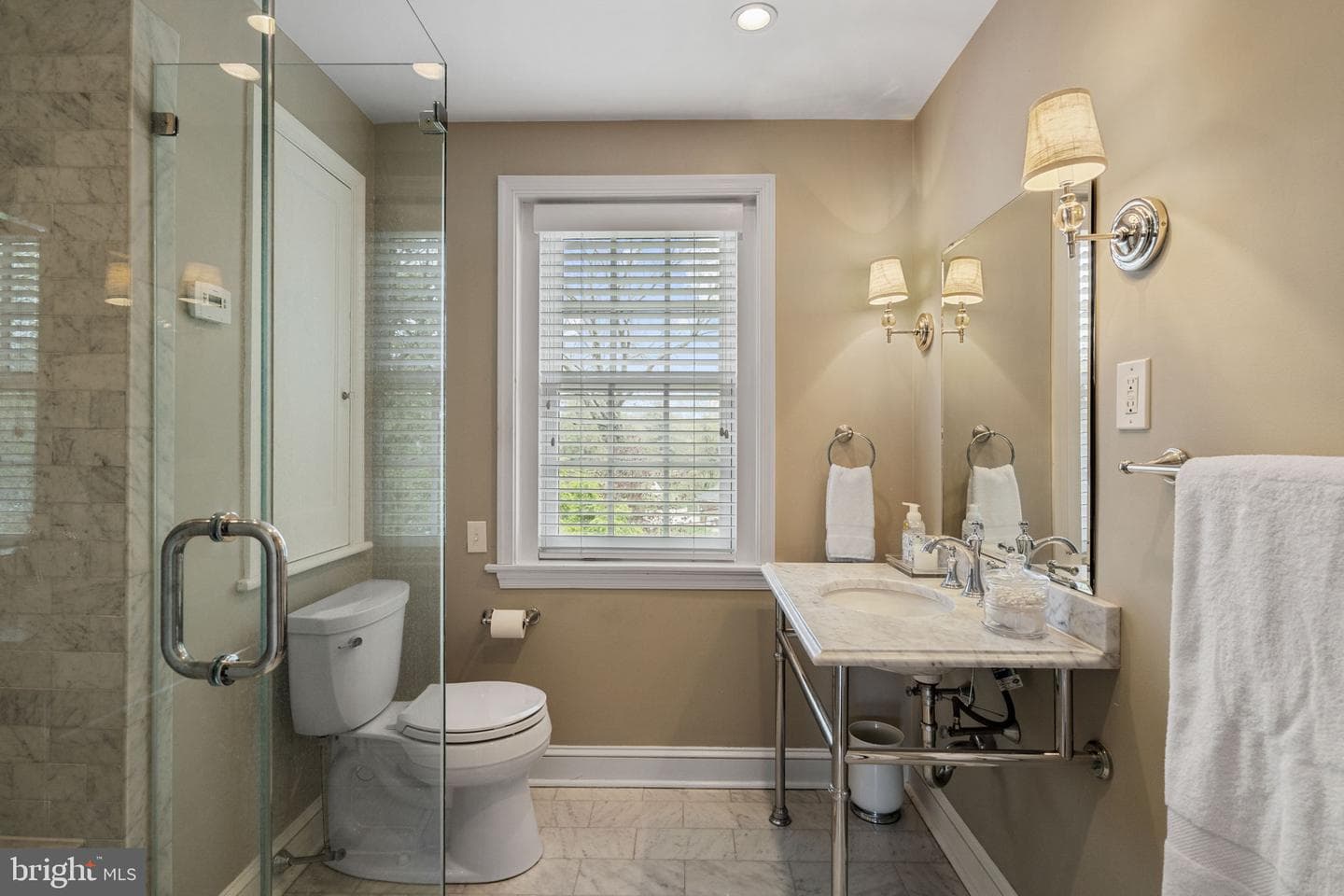7901 Cobden Road photo 18