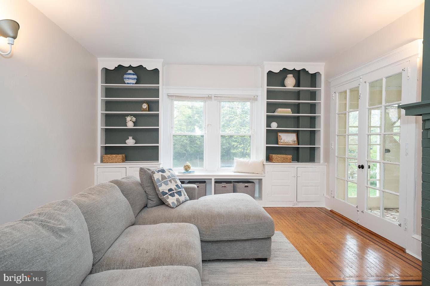 1121 Montgomery Avenue photo 15