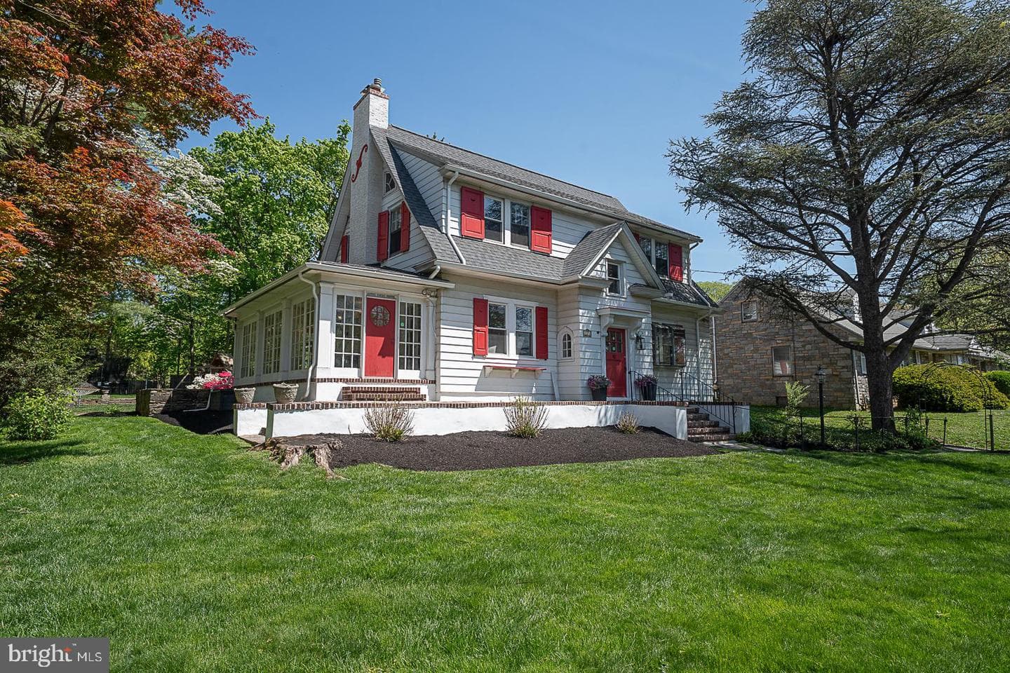 1121 Montgomery Avenue photo 46