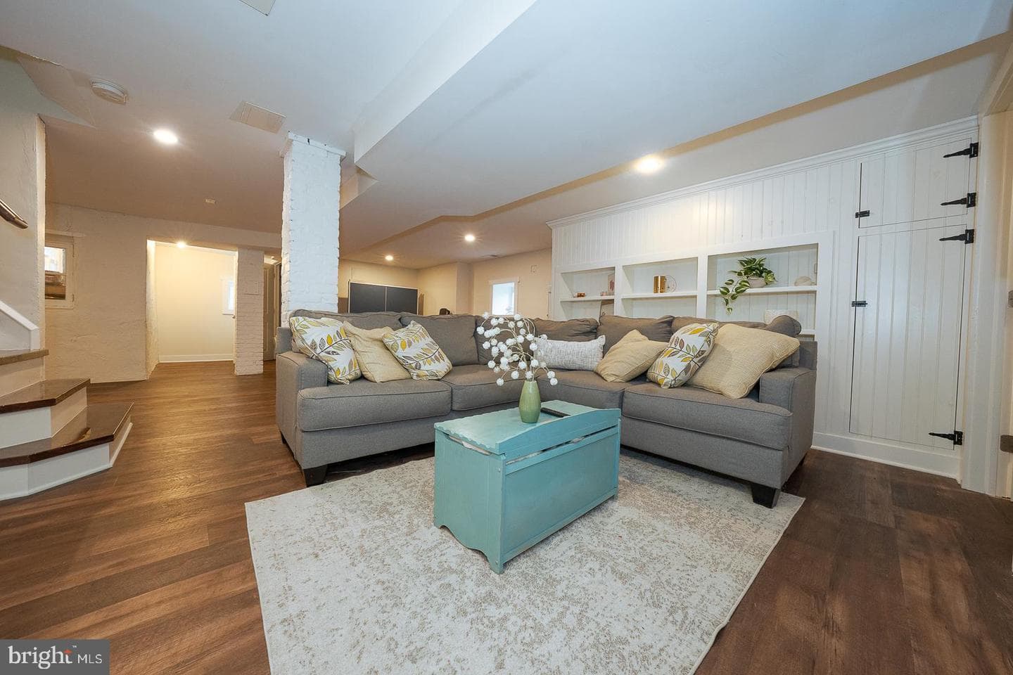 1121 Montgomery Avenue photo 6
