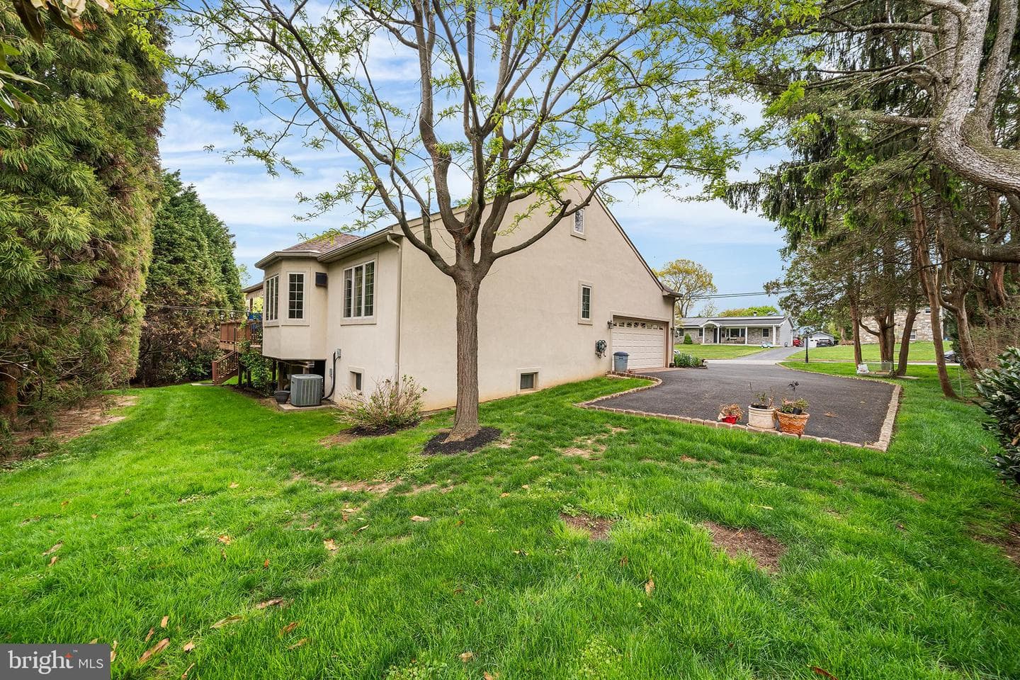 1416 Harry Street photo 36