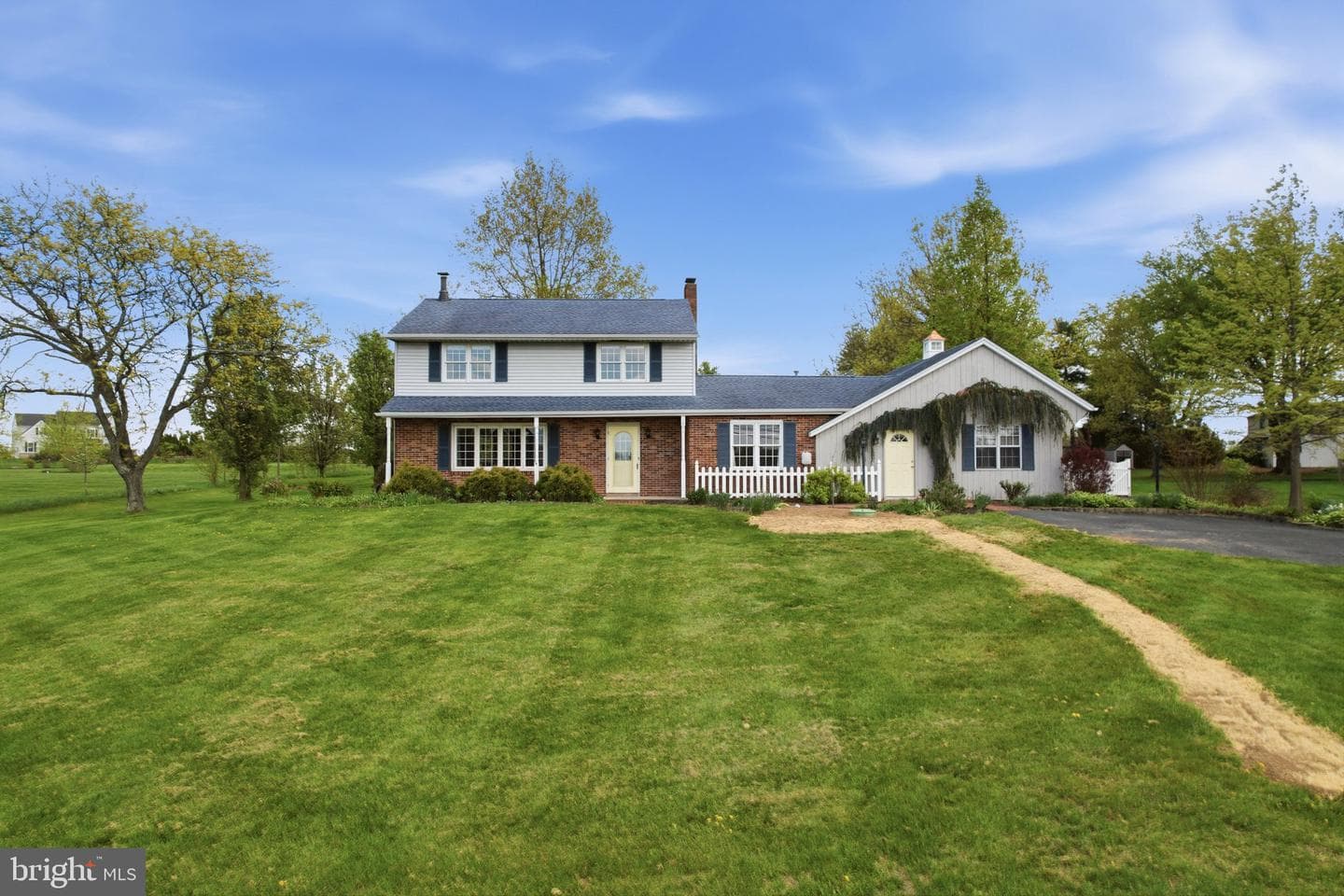 684 Hunsicker Road photo 1