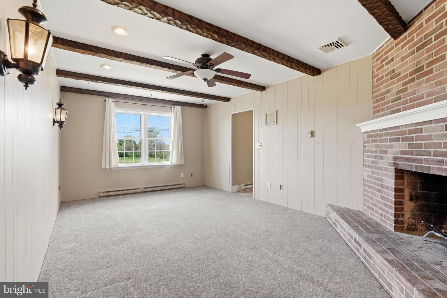 684 Hunsicker Road photo 27