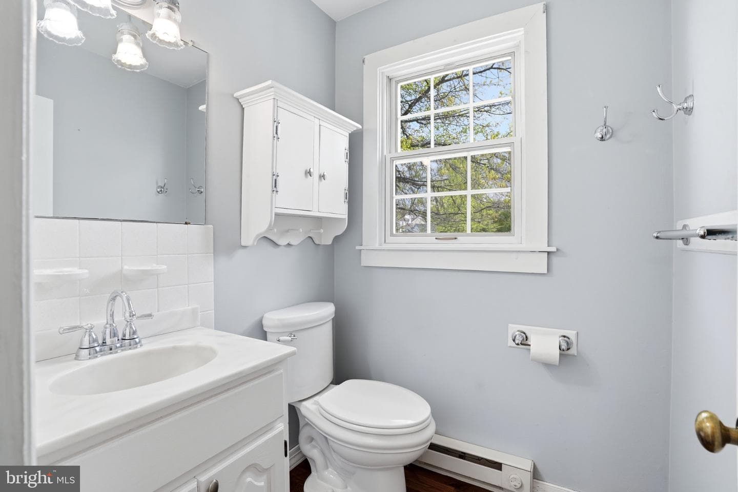 684 Hunsicker Road photo 30
