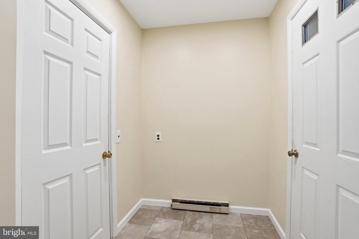 684 Hunsicker Road photo 33