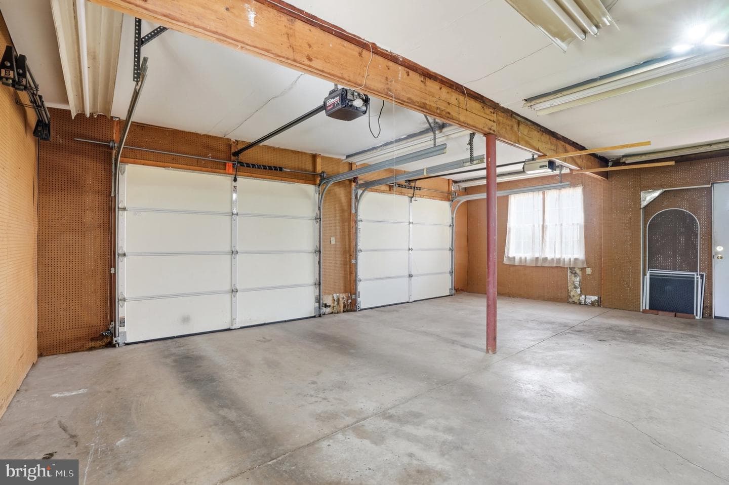 684 Hunsicker Road photo 34