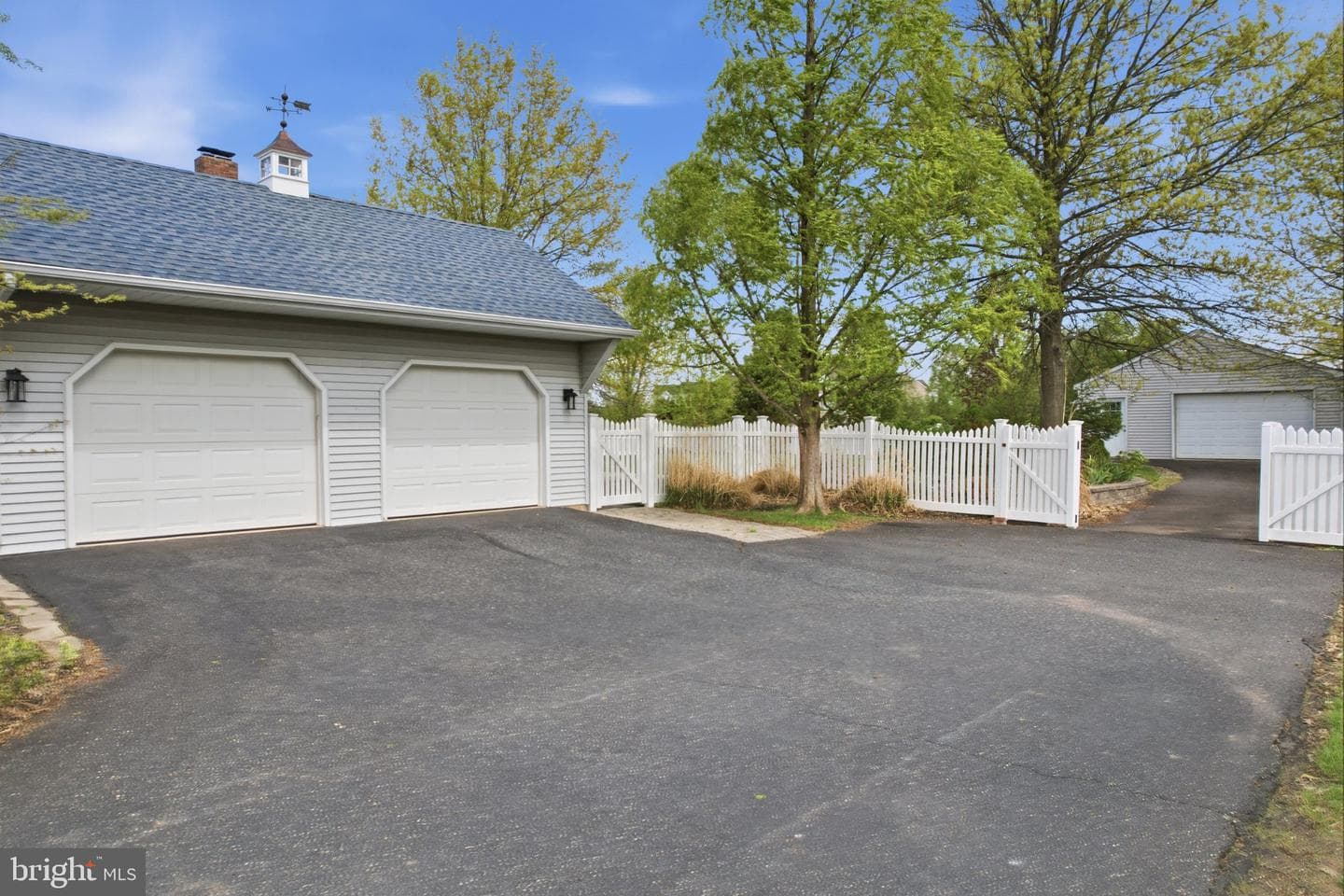 684 Hunsicker Road photo 8