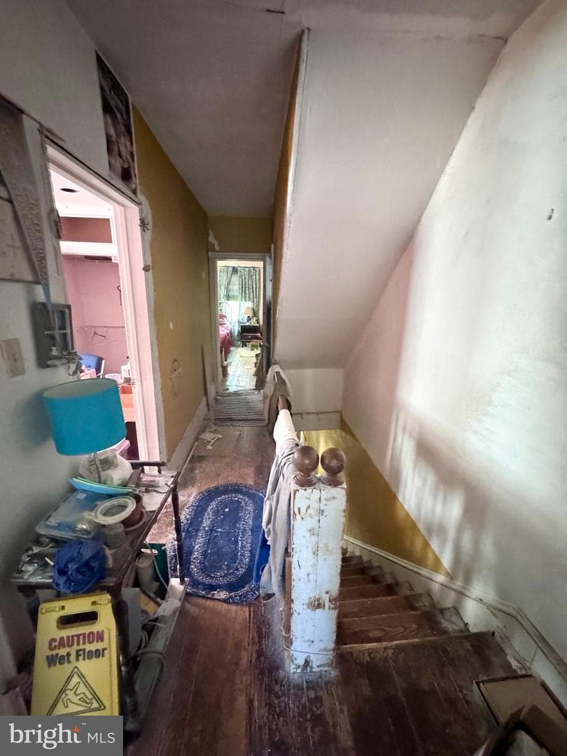 218 Hillside Avenue photo 8