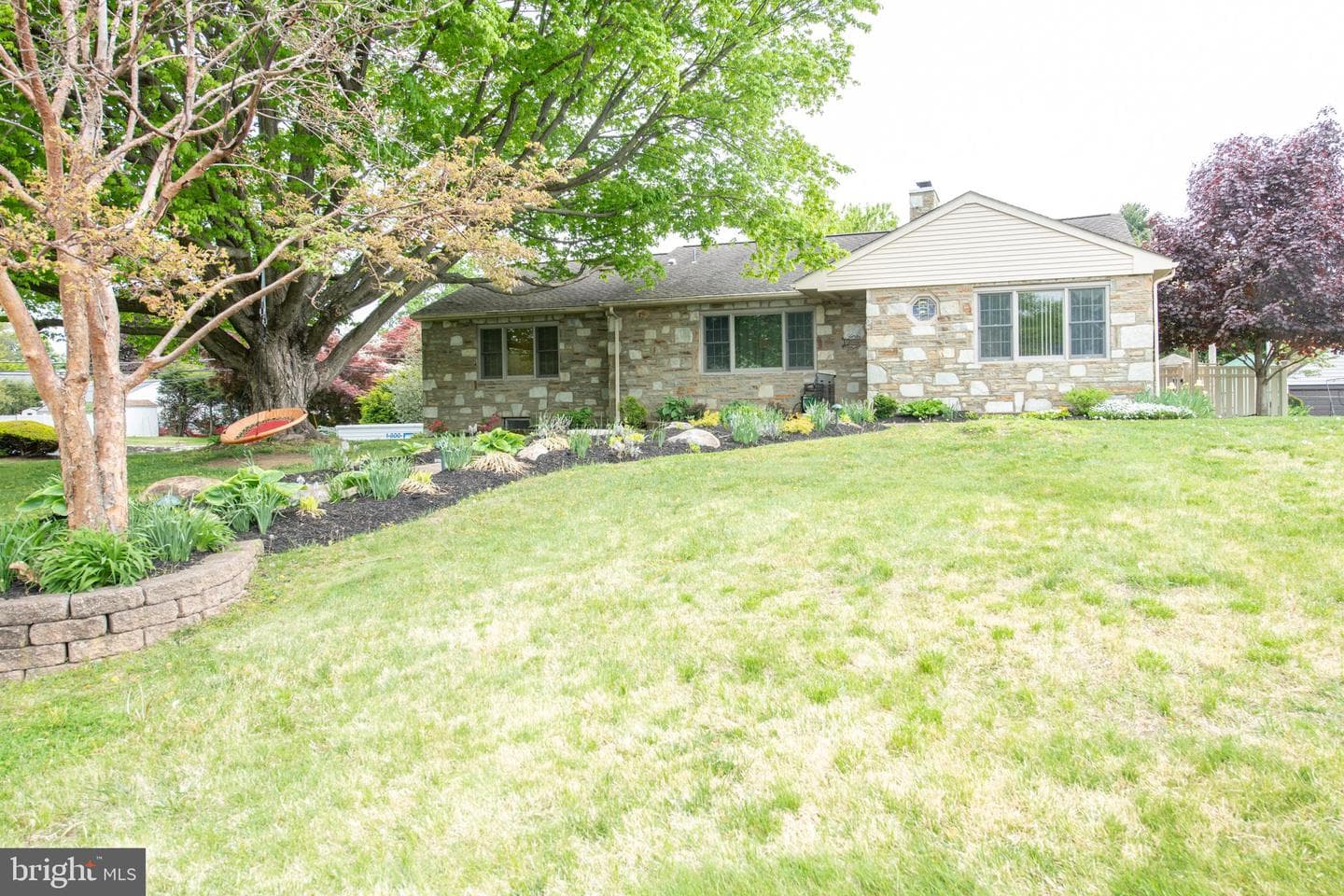 1259 Glenbrook Road photo 2