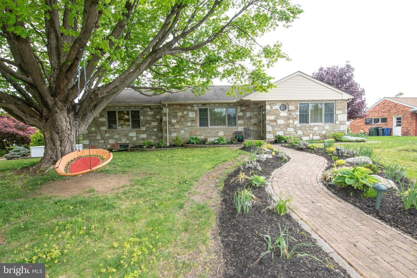 1259 Glenbrook Road photo 4